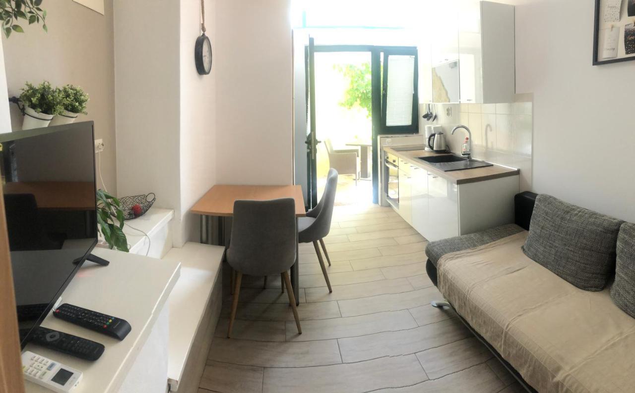 Apartments & Rooms Formenti Skradin Exterior foto