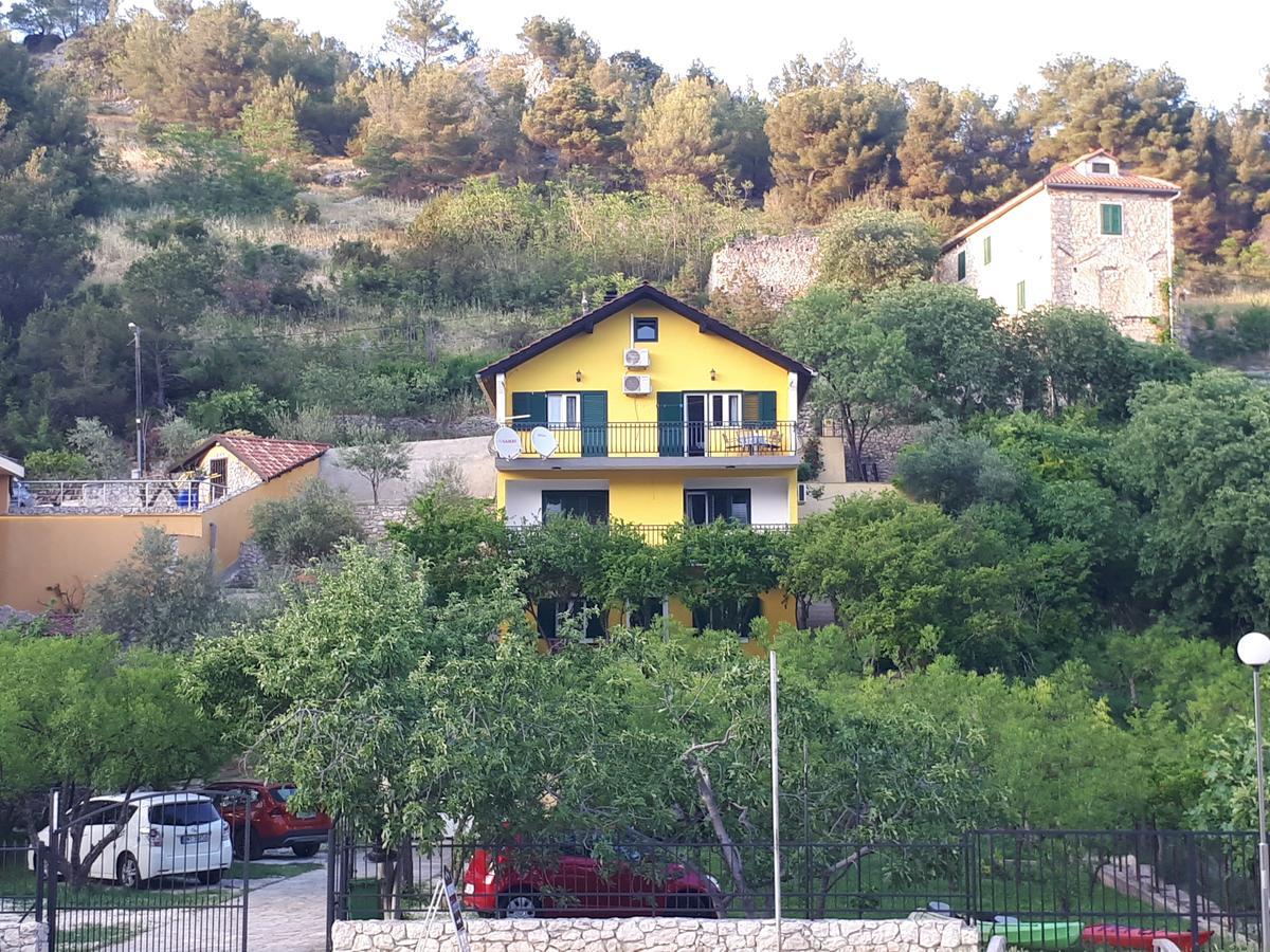 Apartments & Rooms Formenti Skradin Exterior foto